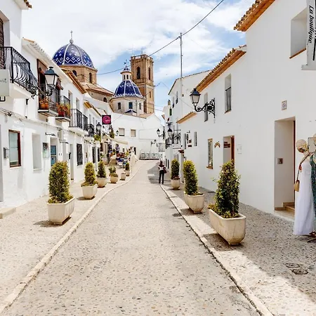 1st Line Mascarat - Solarium Terrace & Pool Lägenhet