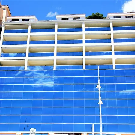 1st Line Mascarat - Solarium Terrace & Pool Lägenhet *