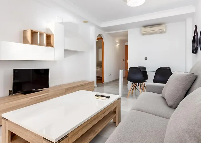 아파트 1st Line Mascarat - Solarium Terrace & Pool 알테아