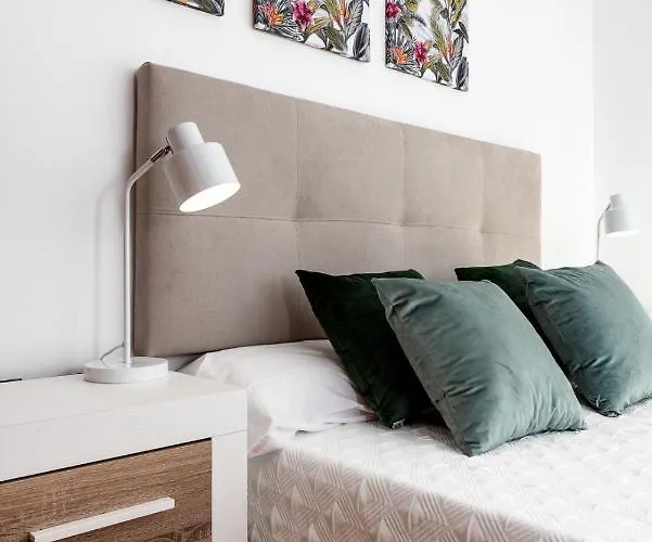 1st Line Mascarat - Solarium Terrace & Pool 아파트 *