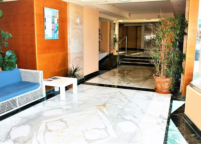 1st Line Mascarat - Solarium Terrace & Pool 아파트 알테아